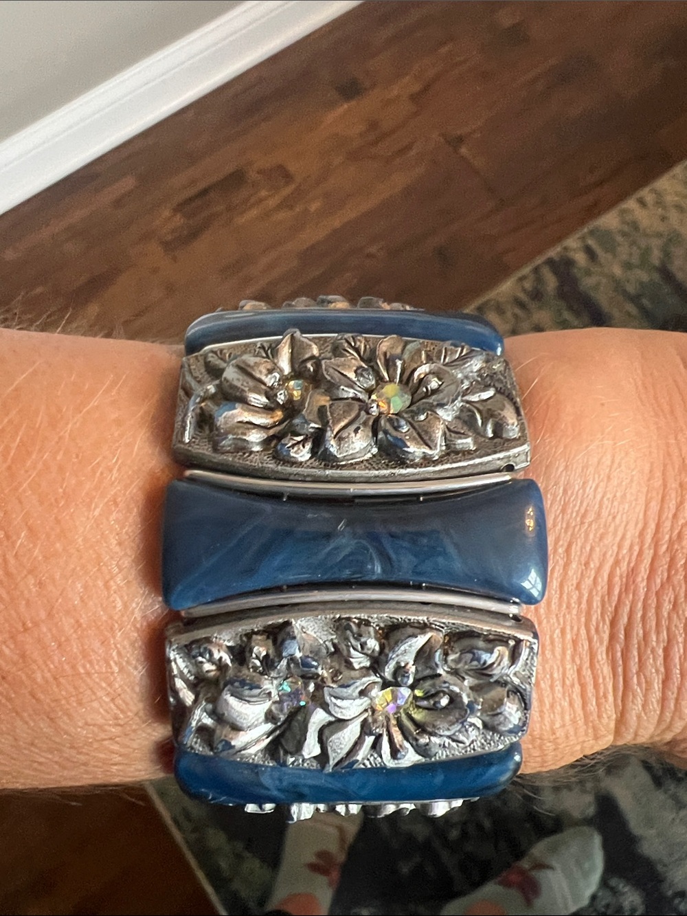 Blue Floral Stretch Bracelet with Silver-Tone Accents